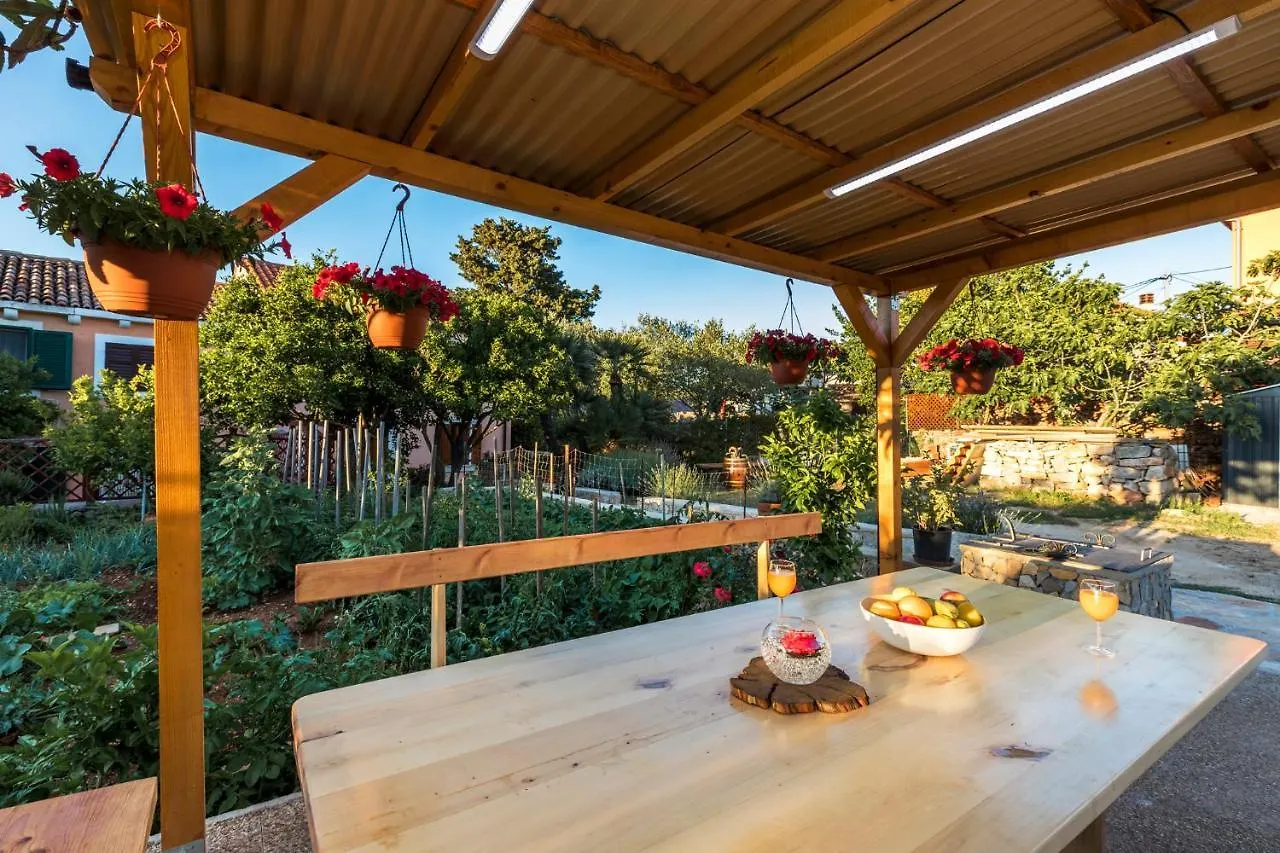 Vacation House Orange Veli Lošinj