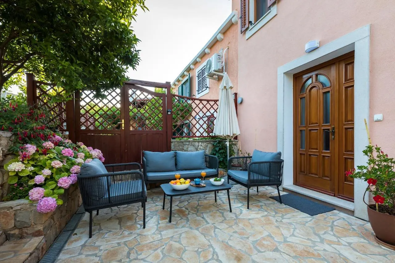 Prázdninový dům Vacation House Orange Veli Lošinj